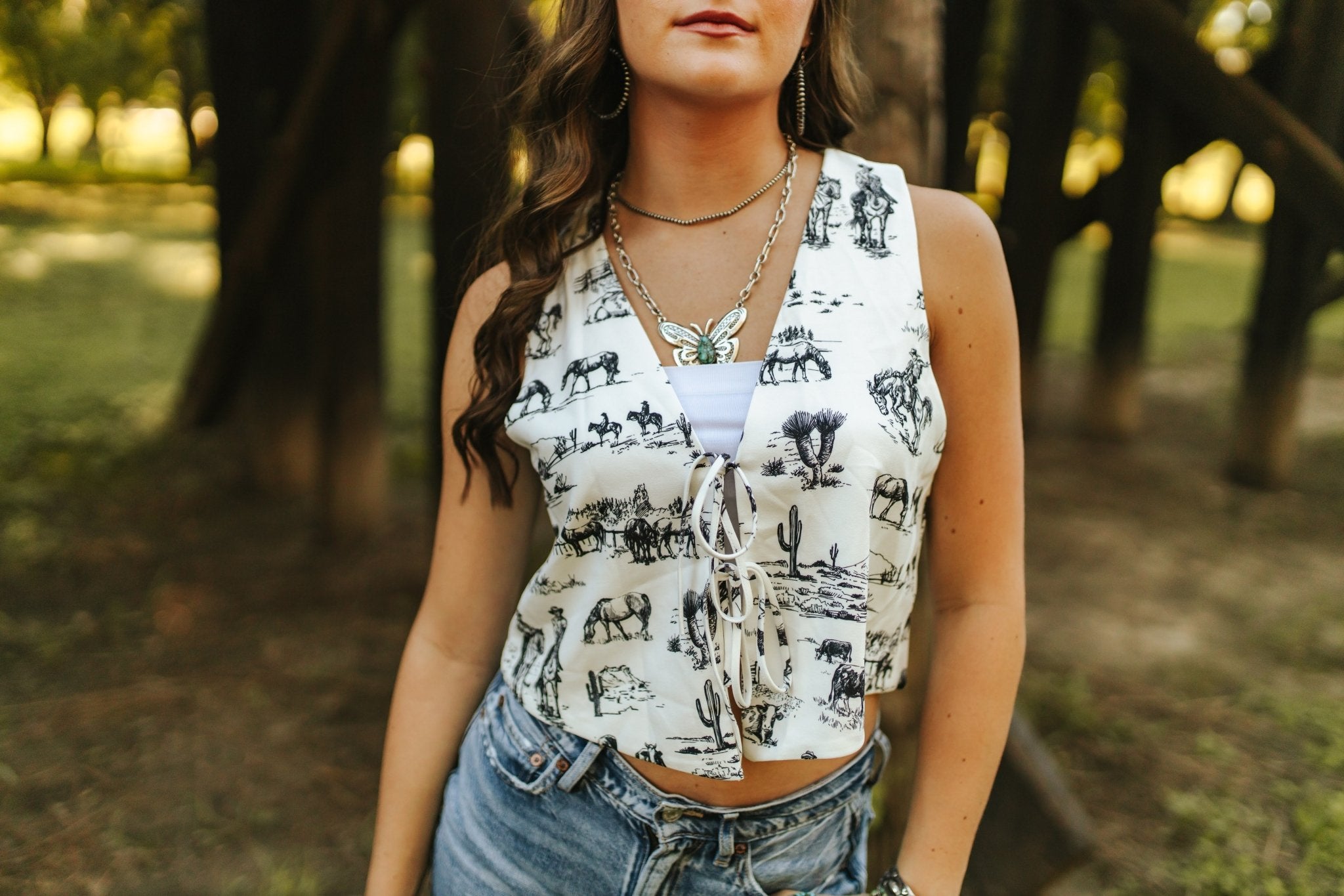 Desert Scene Front Tie VestS