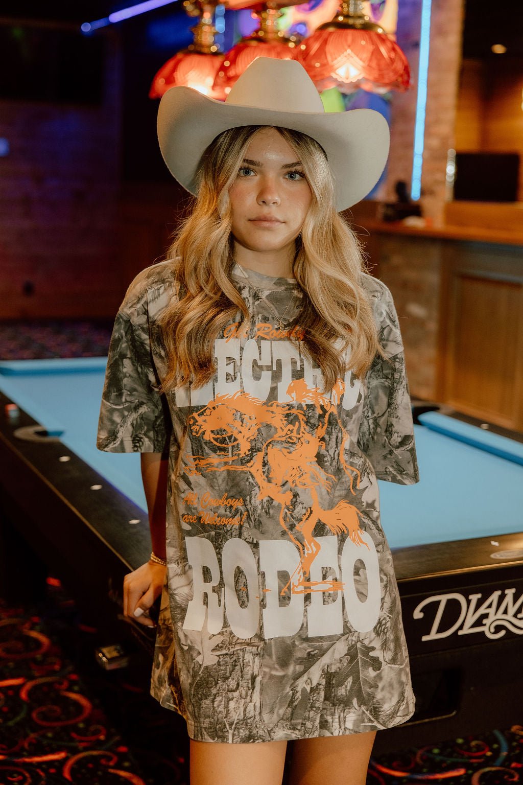Electric Rodeo Oversized Graphic TeeXS/S