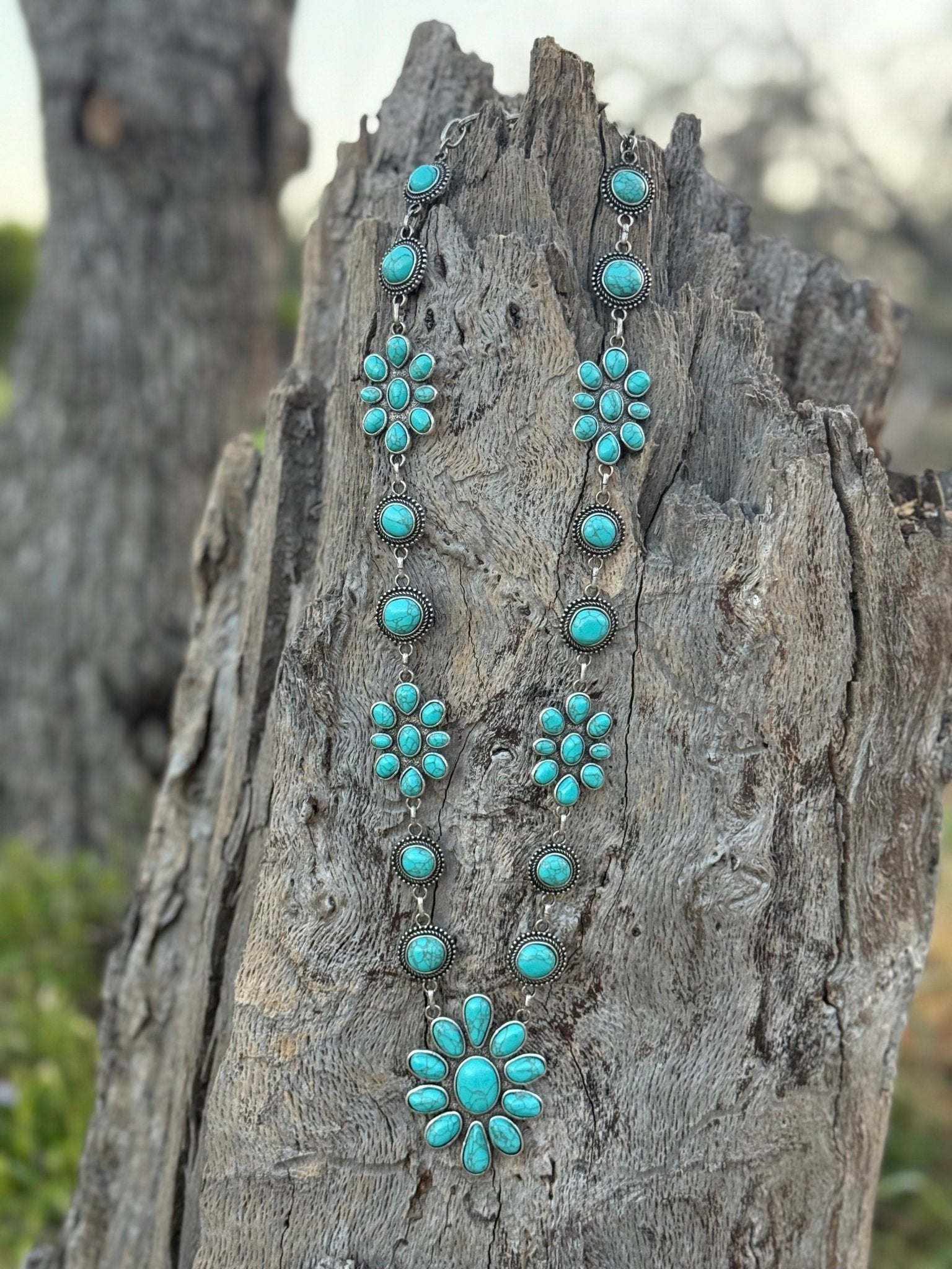 Floral Cluster Turquoise Necklace
