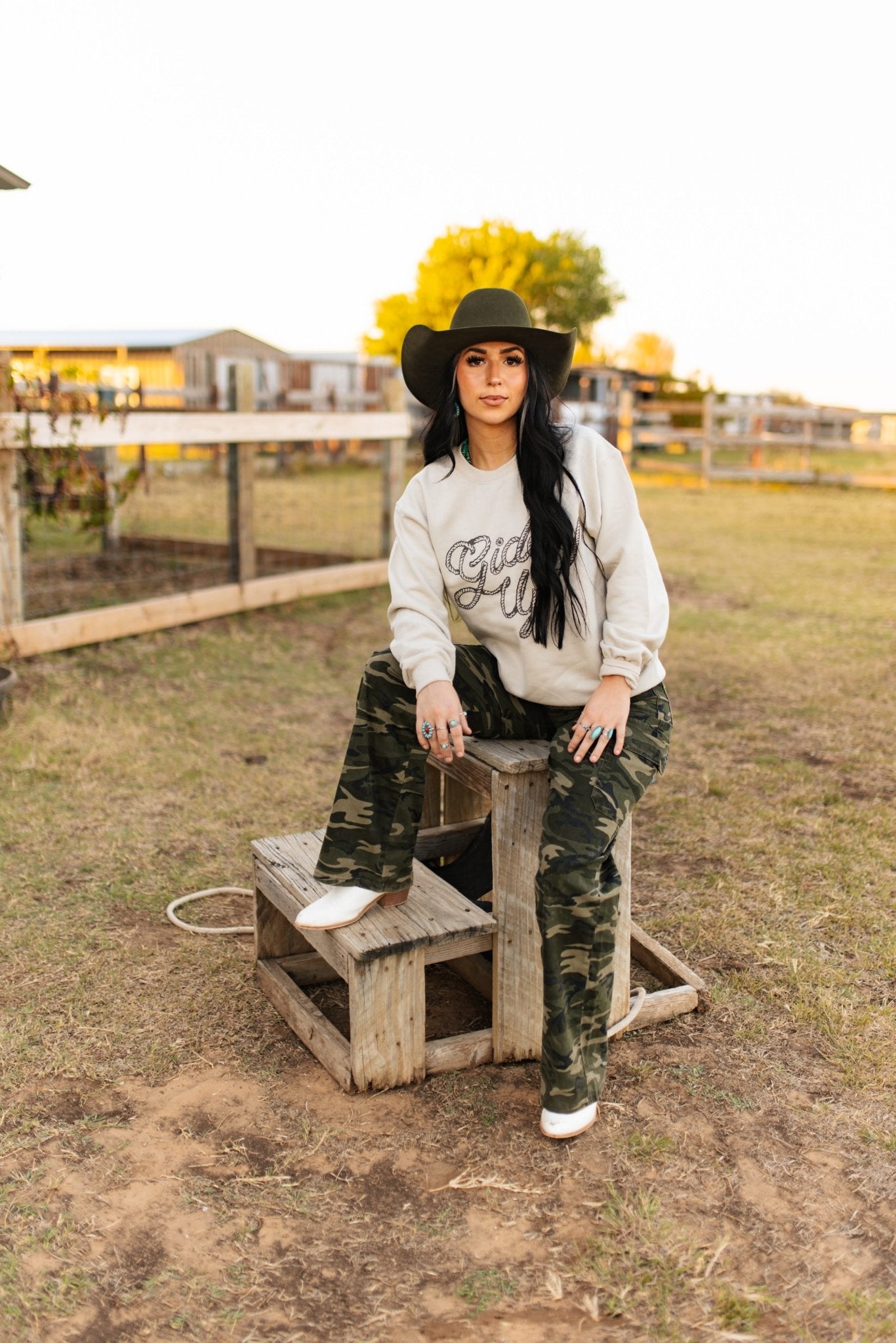 Giddy Up Twisted Rope Graphic SweatshirtSandS