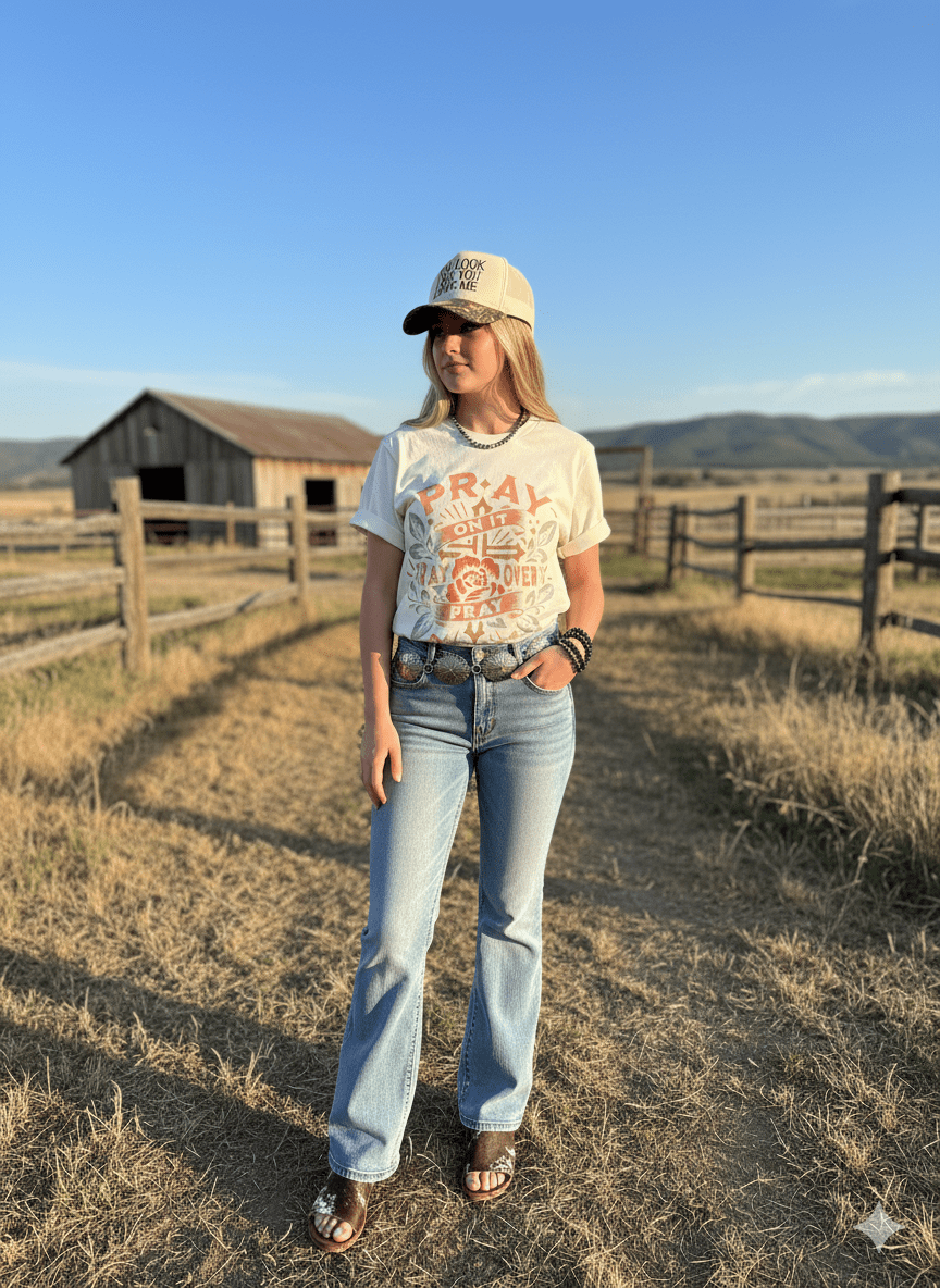 Prayer Warrior Graphic TeeNaturalS