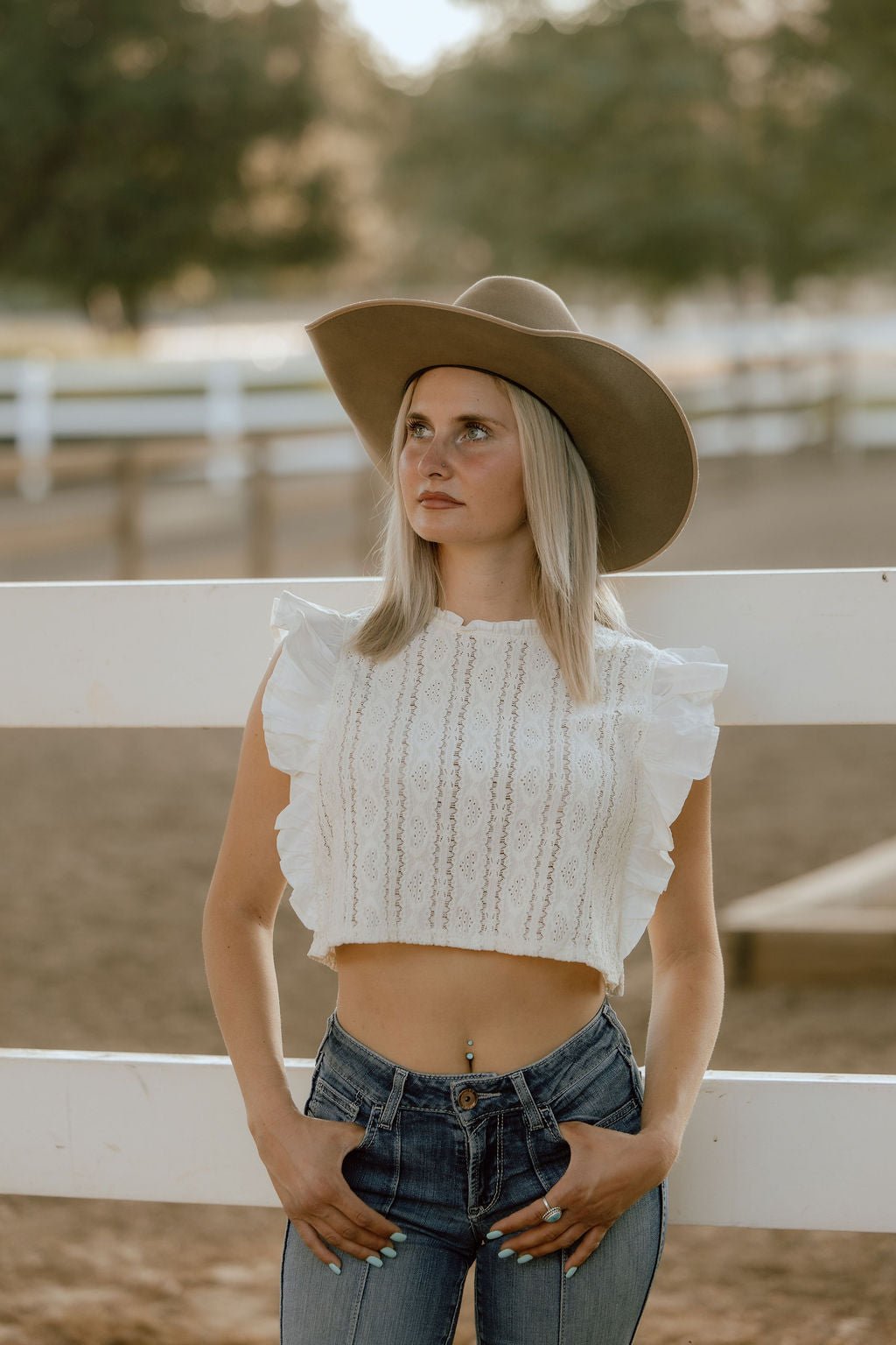 Ruffle Sleeve Lace Crop TopS