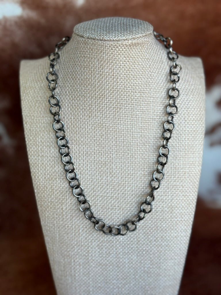 Silver Spur Link Chain Necklace16