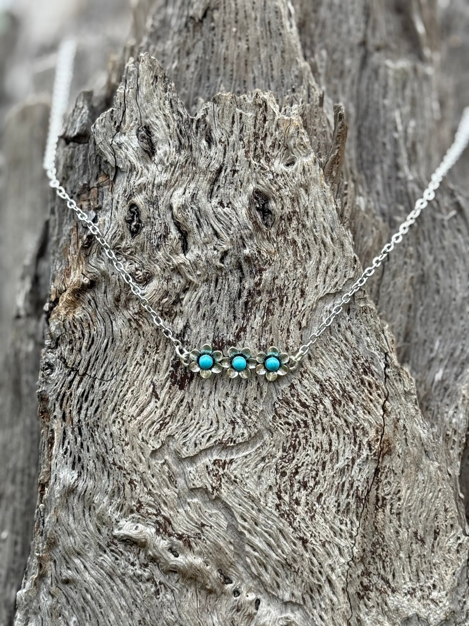 Turquoise Flowers Trio Chain Necklace