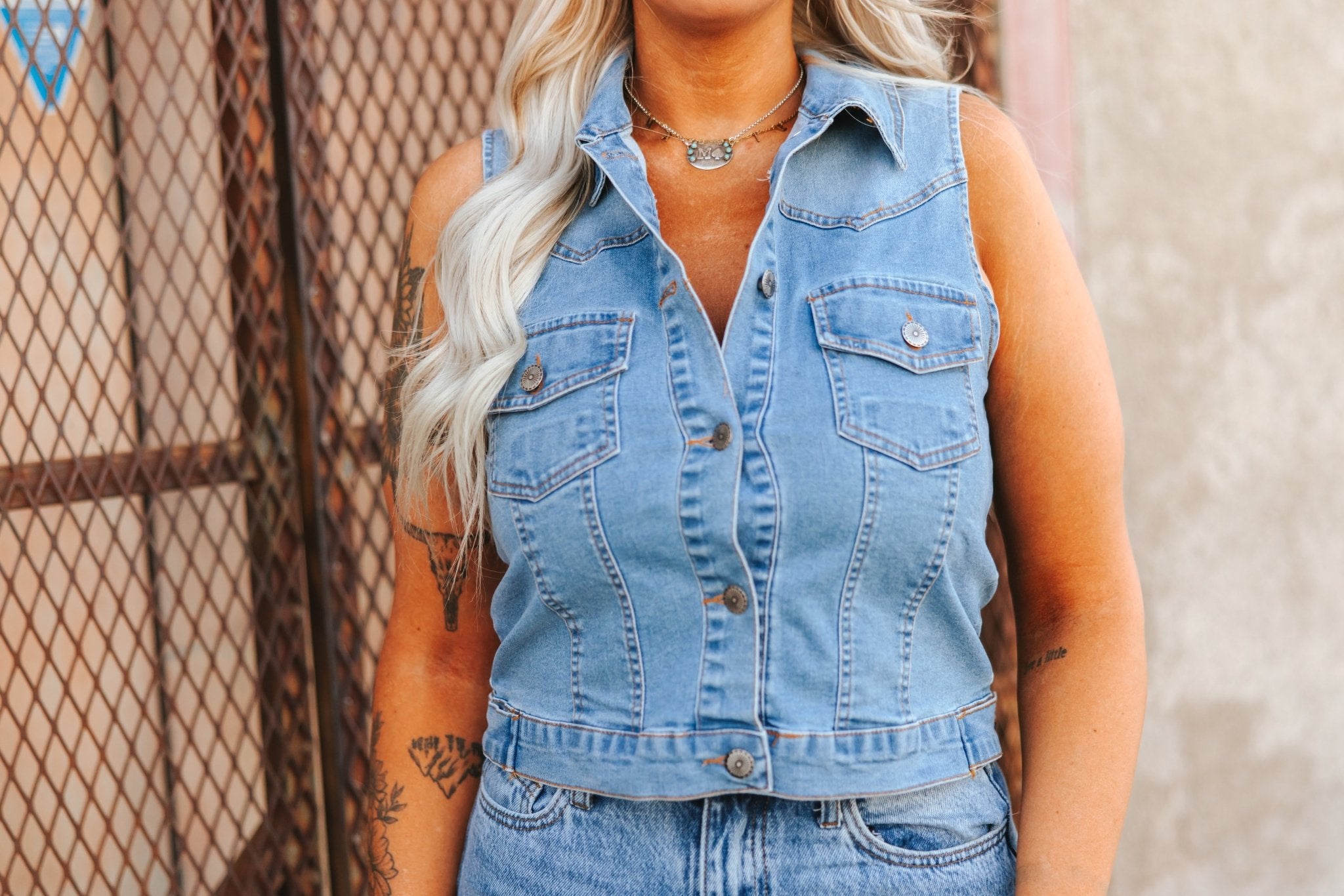 Western Yoke Denim VestS