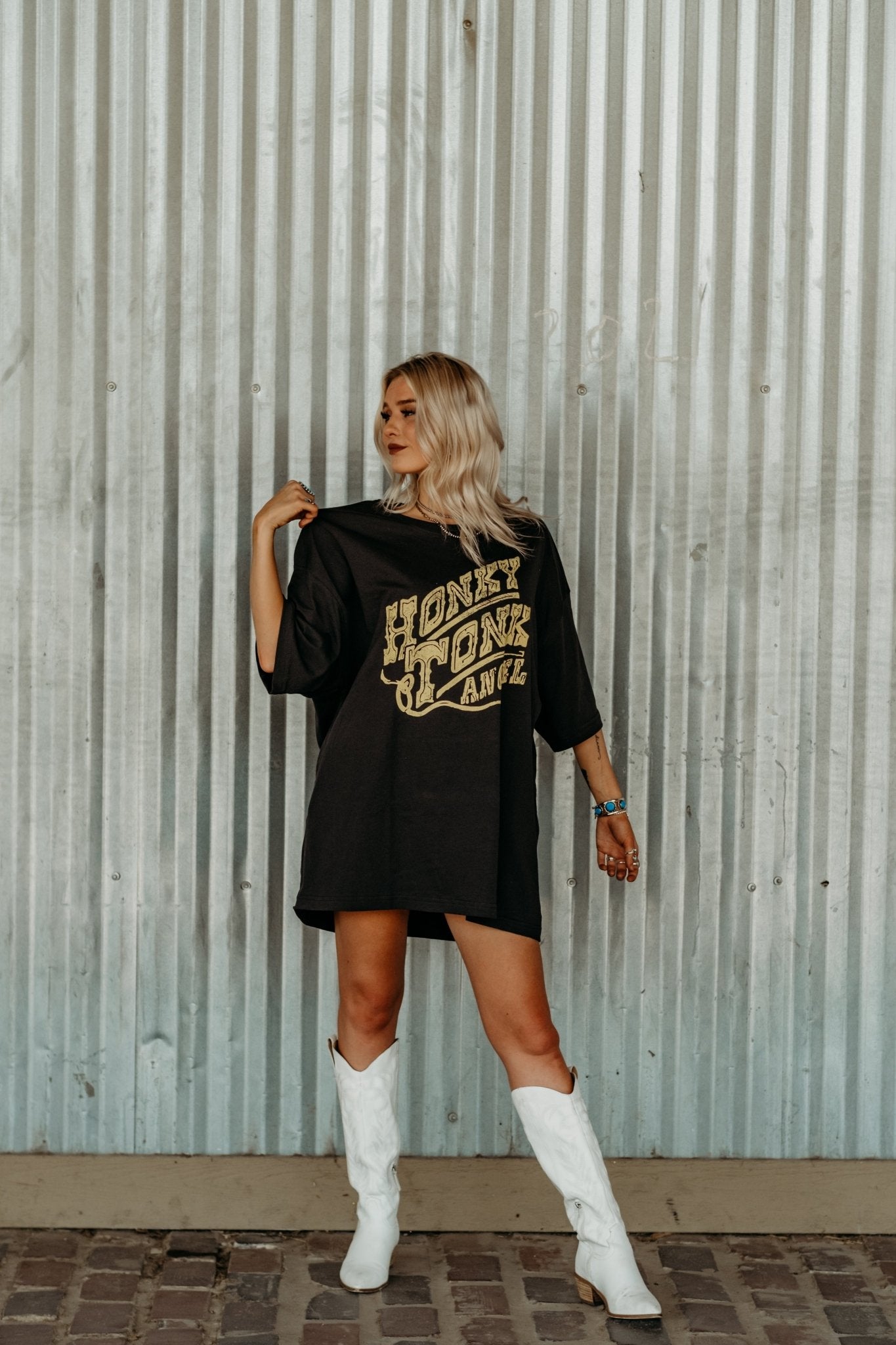 Oversized Honky Tonk Angel Graphic TeeBlackOS