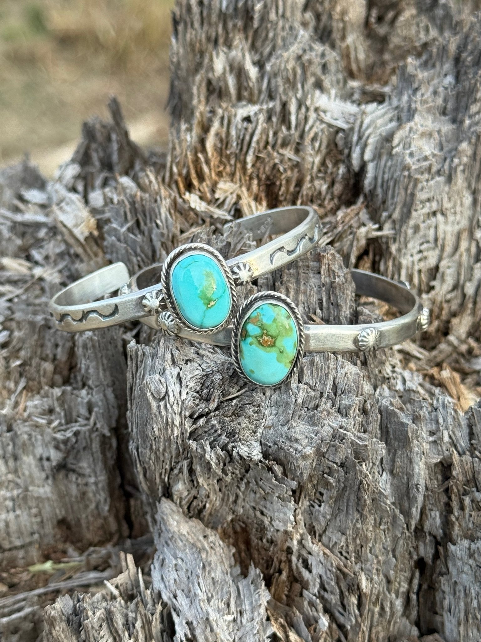 authentic-bracelets-4302025.jpg?v=1761838984&width=5760