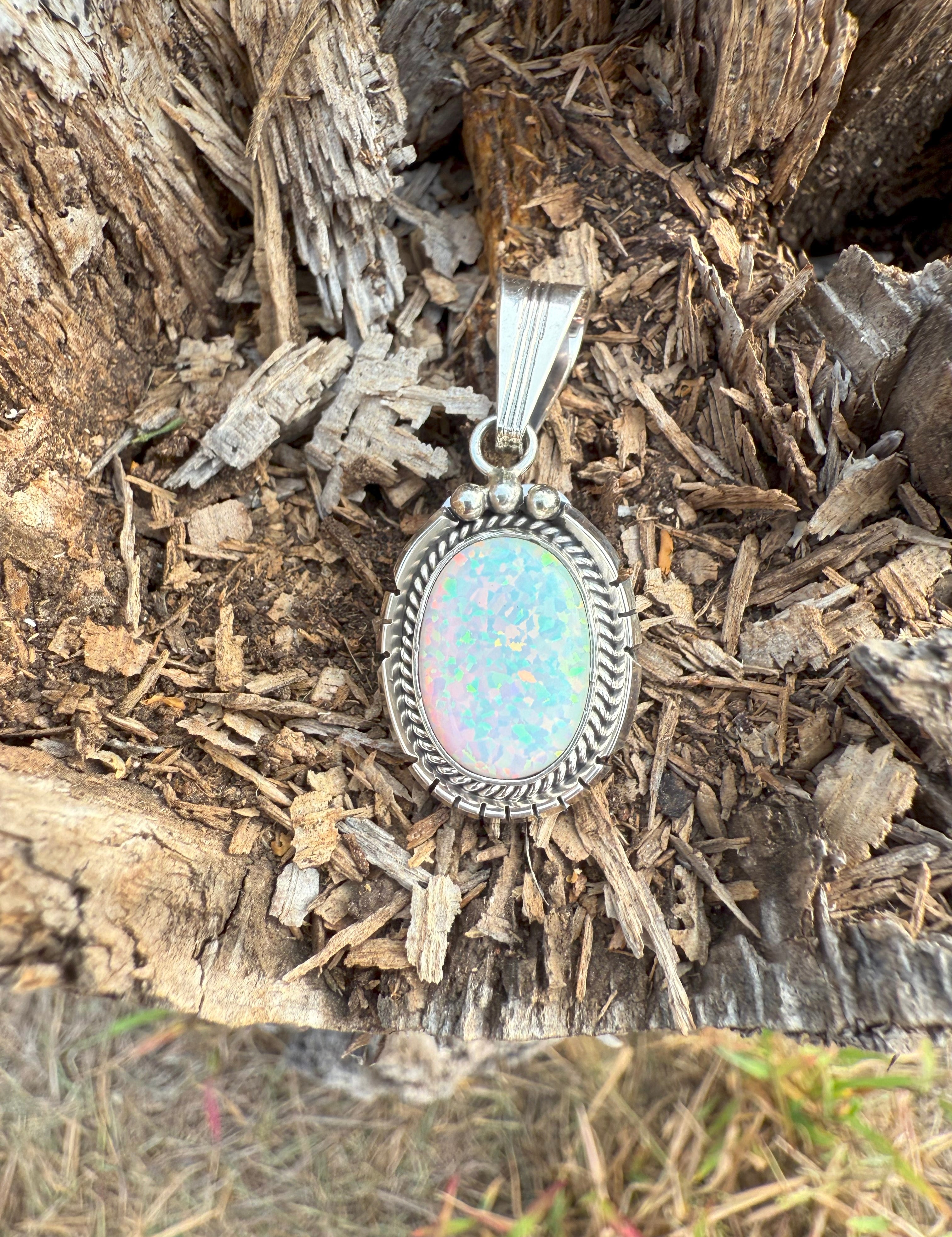Artist_SamYellowhair_opalstone_pendant_86.99_pendantis27mm.jpg