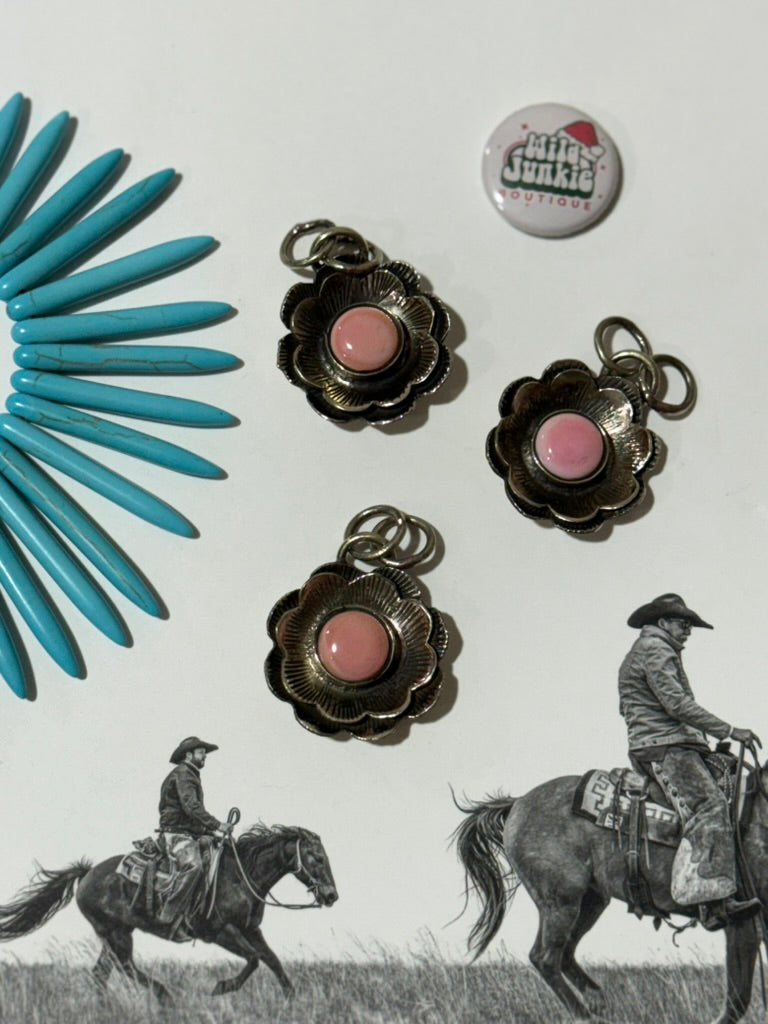 Pink Conch Flower Pendant