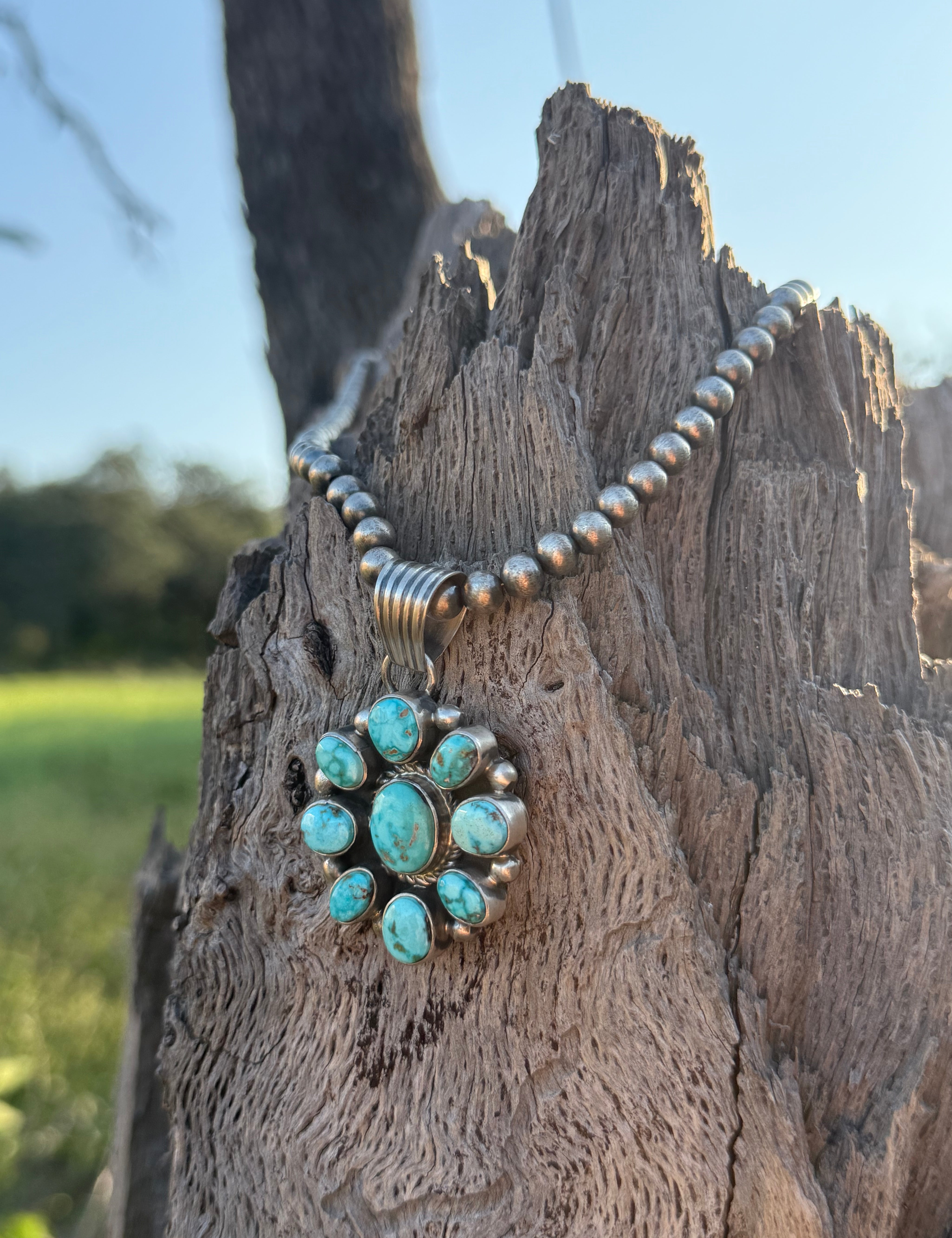 ShirleyHenry_WhiteWaterTurq_264_22in6mmpearlsincluded_necklace_removablepend.jpg
