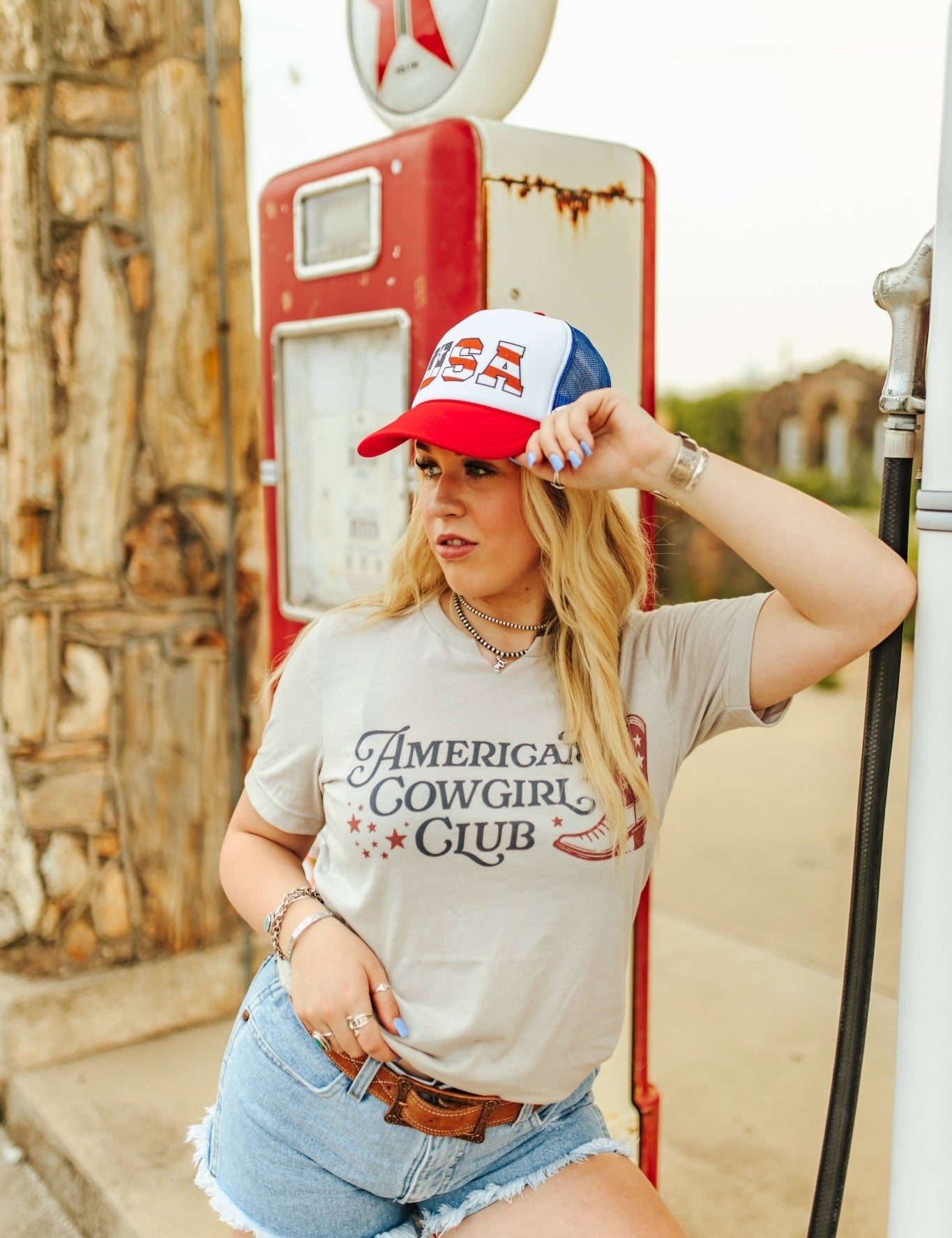 American Cowgirl Club V-cut Neck Graphic TeeMultiS