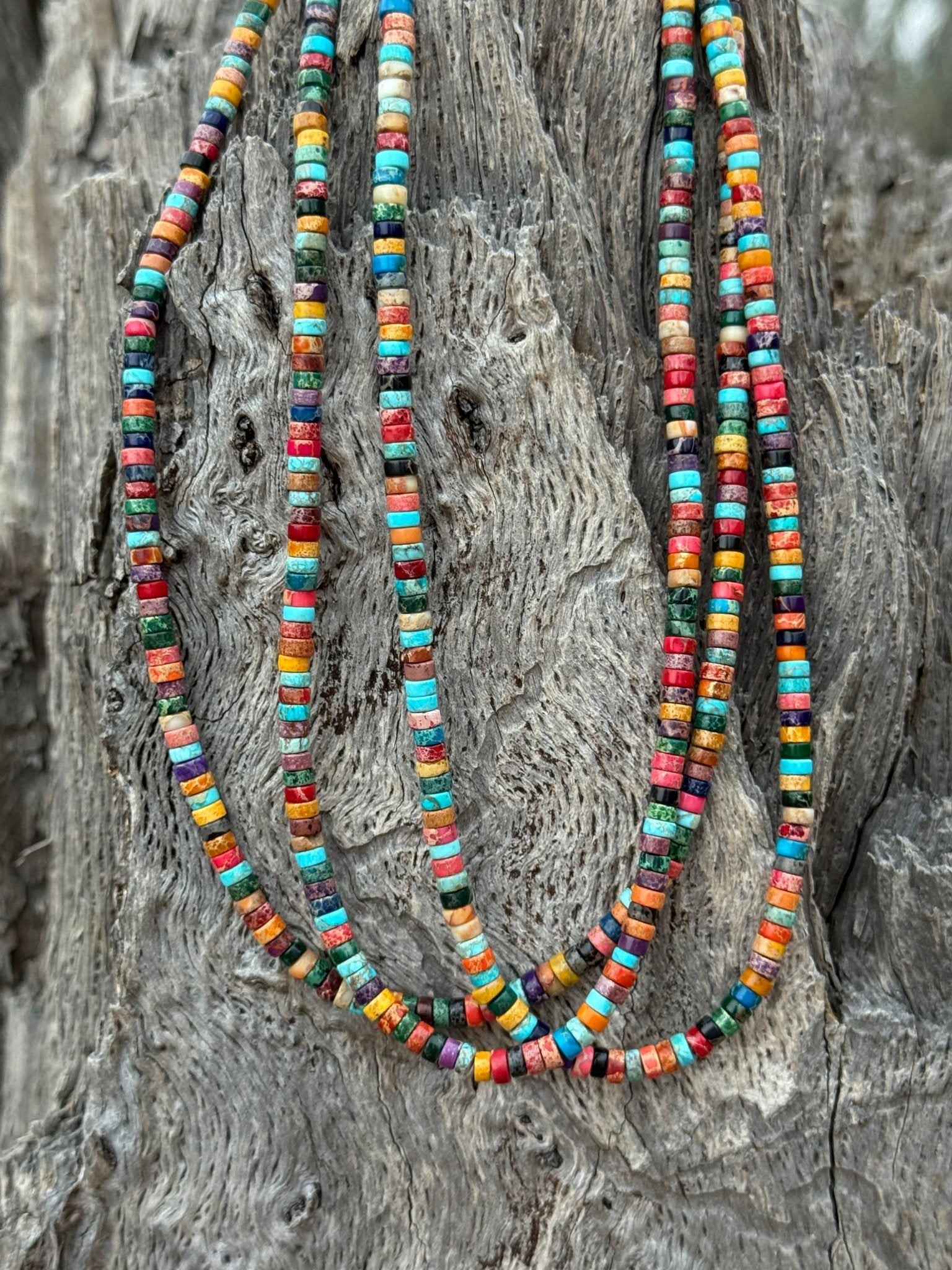 authentic-heishi-bead-choker-8757318.jpg?v=1763750530&width=5760