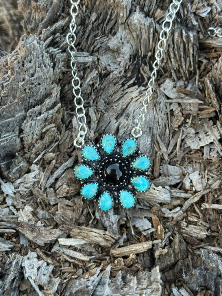 Authentic Wildflower Blossom Chain NecklaceOnyx