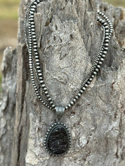 Black Oval Stone Pendant Layered Pearl Necklace