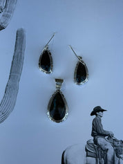 Blackjack Teardrop Jewelry Set