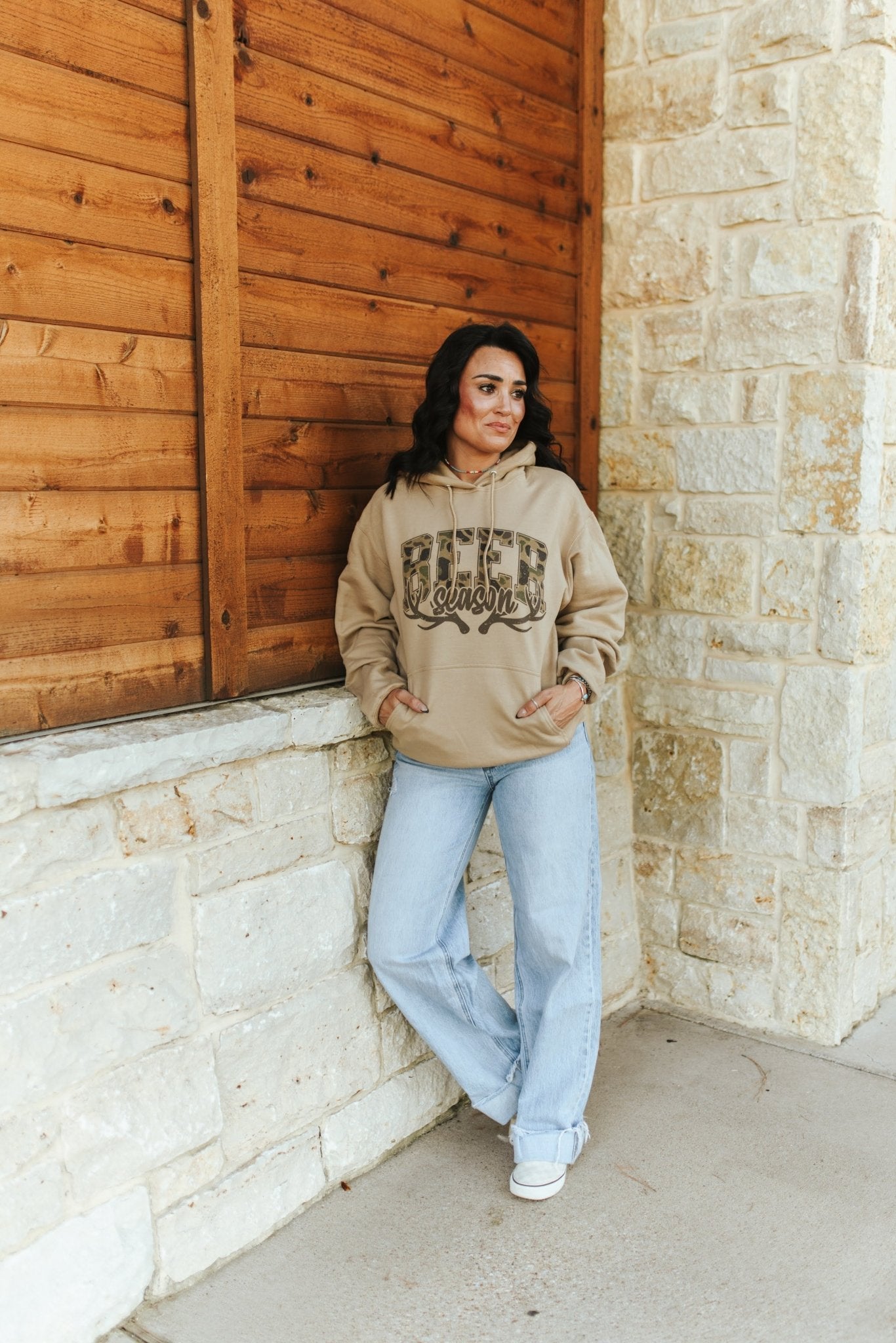 Camo Print Beer Season Graphic HoodieSandS