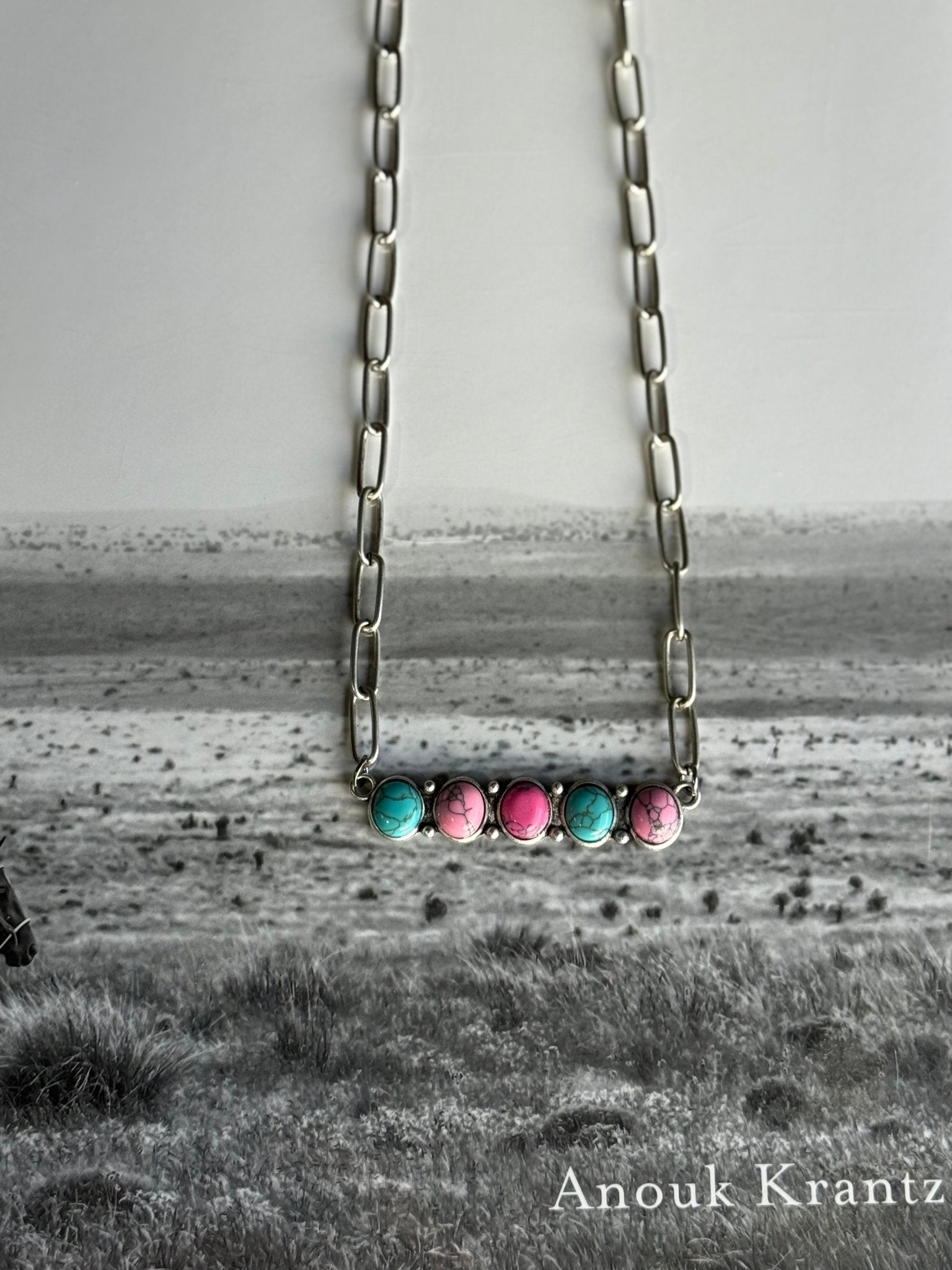 Cotton Candy Stones Bar Necklaxe