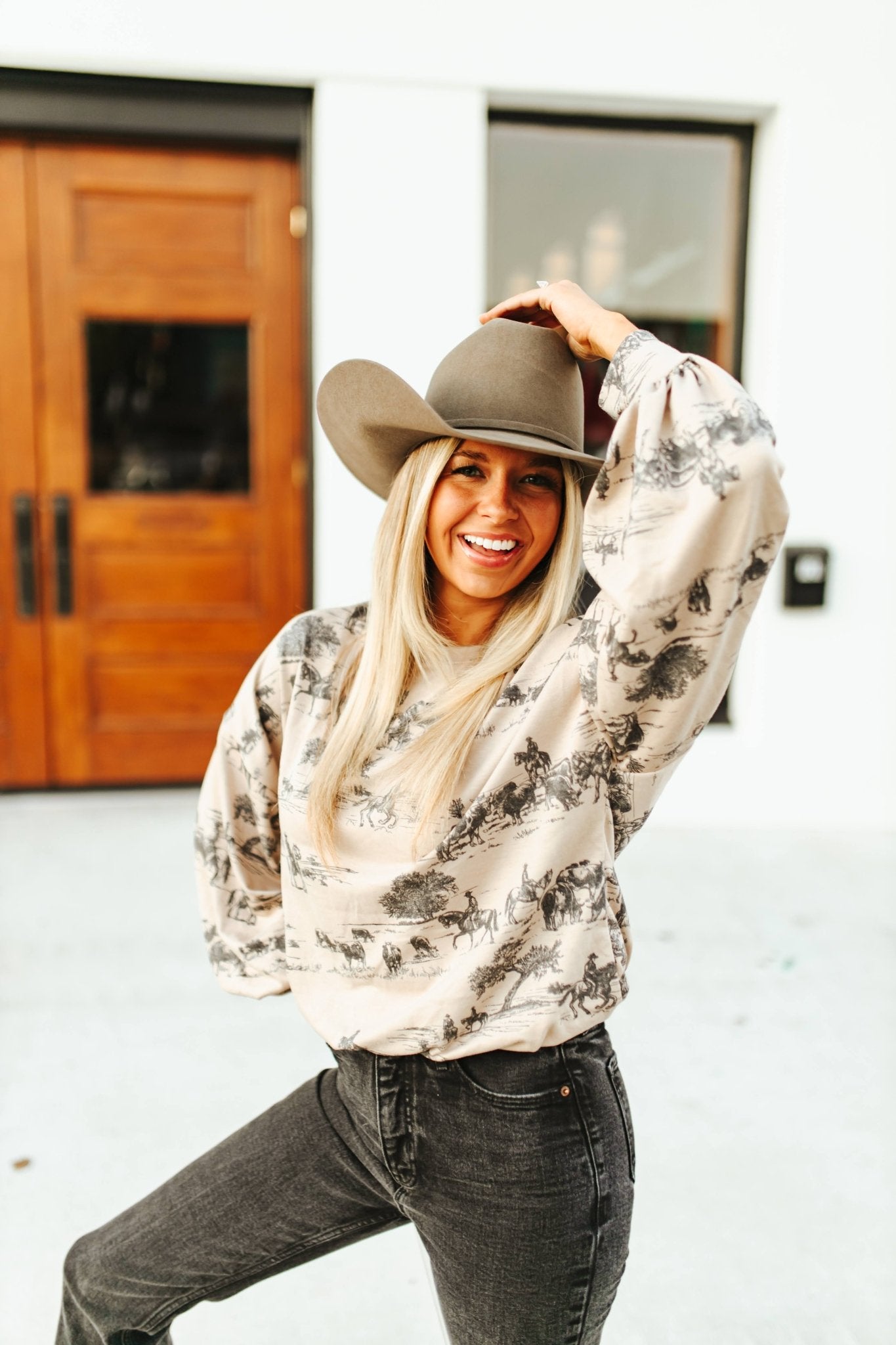 Cowboys & Cattle Graphic SweatshirtS