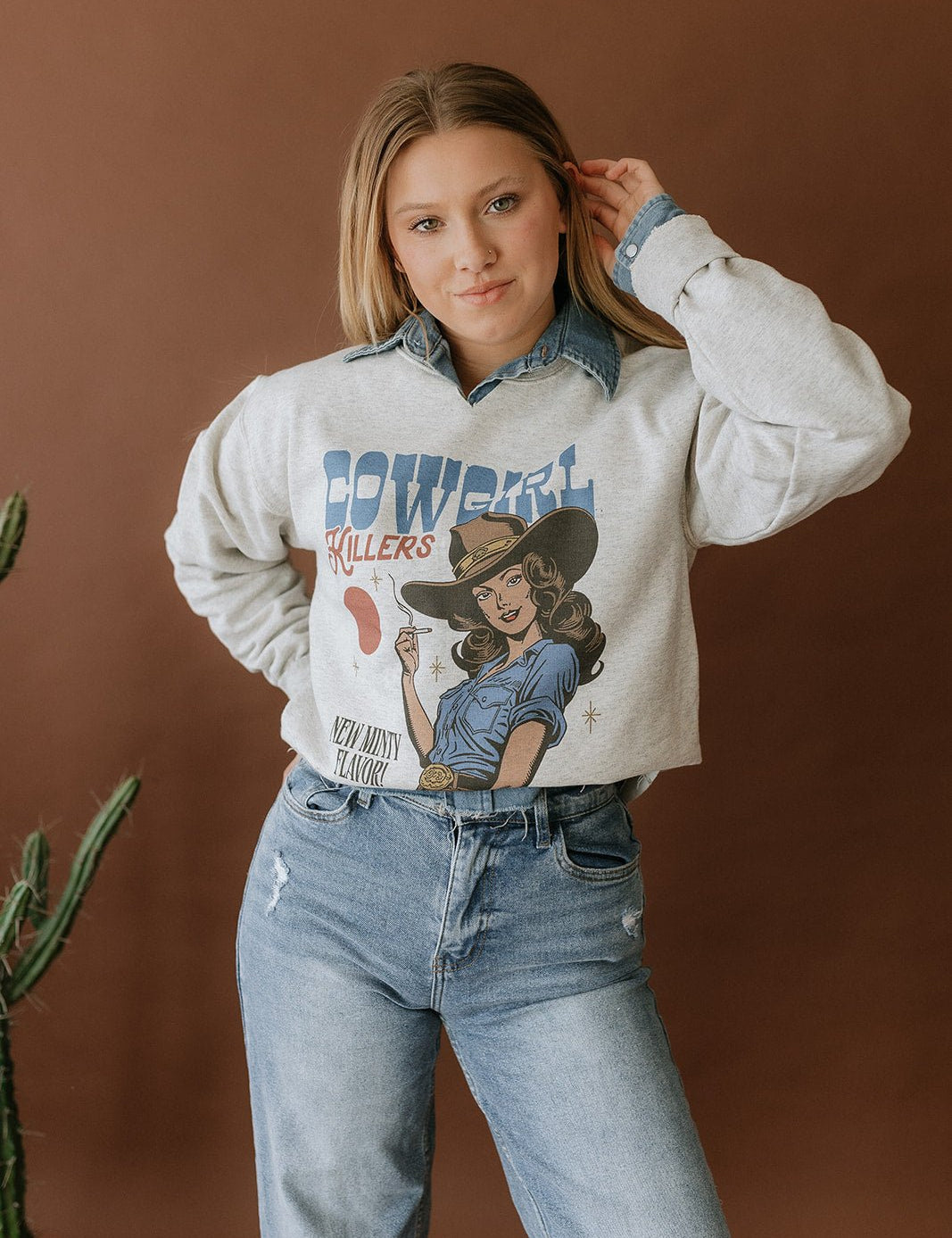 Cowgirl Killers V - Neck Raw Hem Graphic SweatshirtCOLOR PLSS