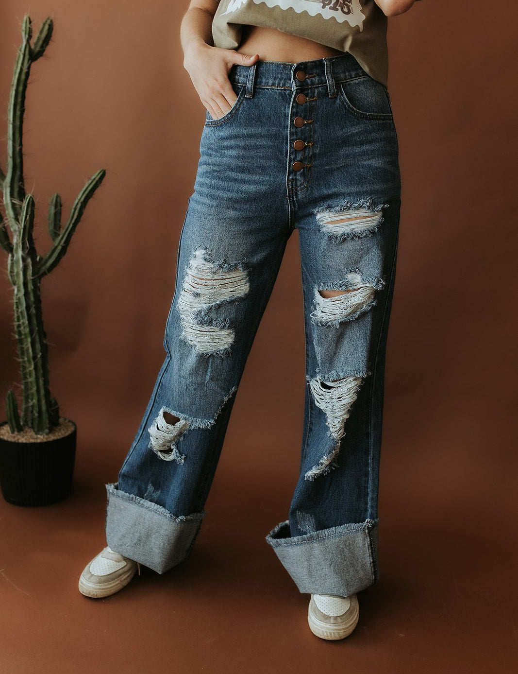 Distressed Wide Leg DenimMedium Wash1
