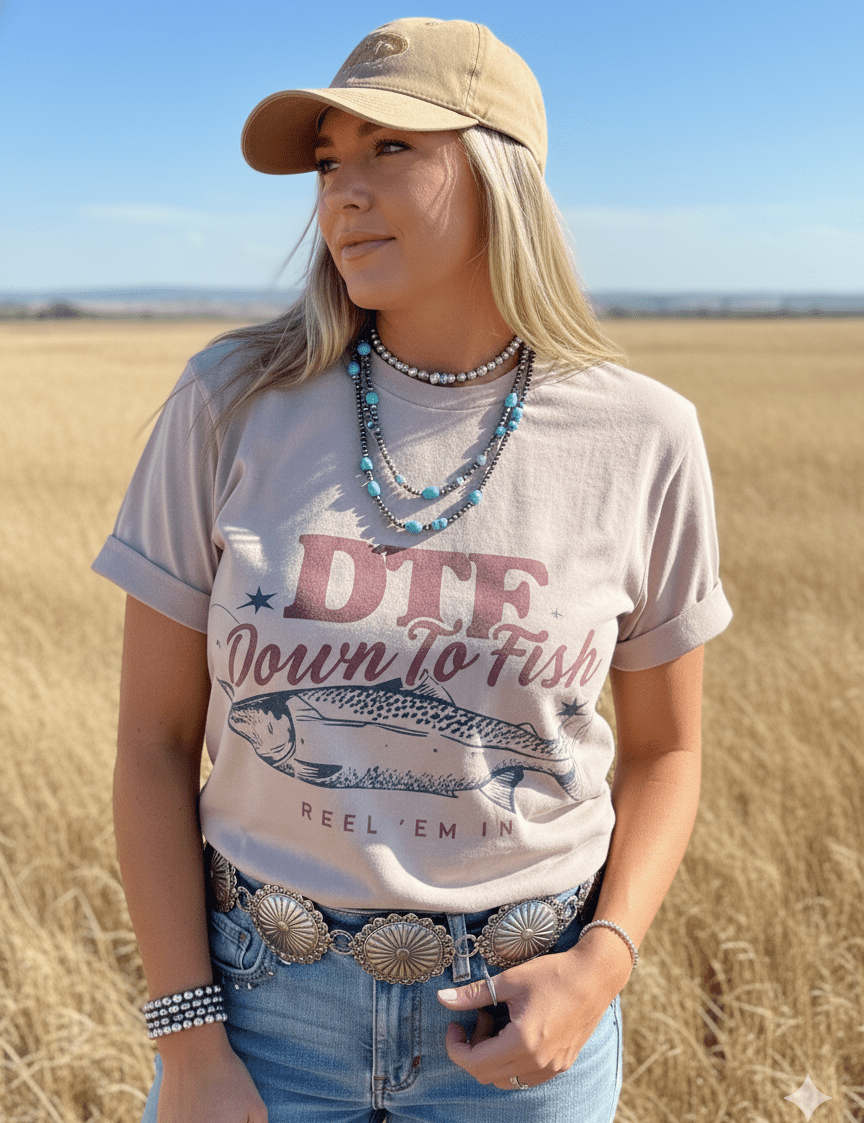 Down To Fish Graphic TeePink GravelS