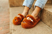 Fuzzy Buckle Slides - ChestnutS - 5/6