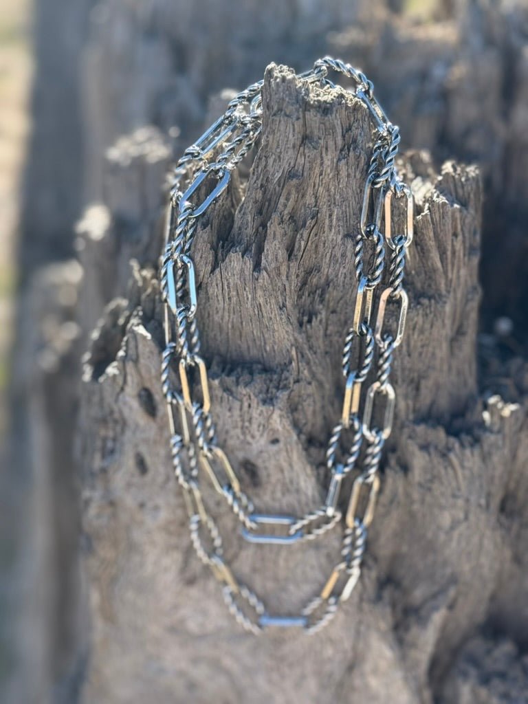 gold-plated-twisted-rope-paperclip-chain-necklace-5813925.jpg?v=1769690351