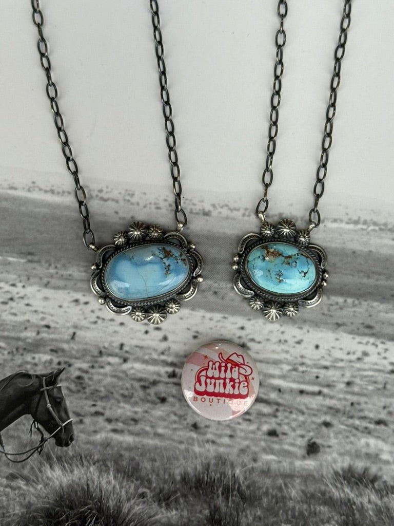 Golden Hills Oval Turquoise Necklace