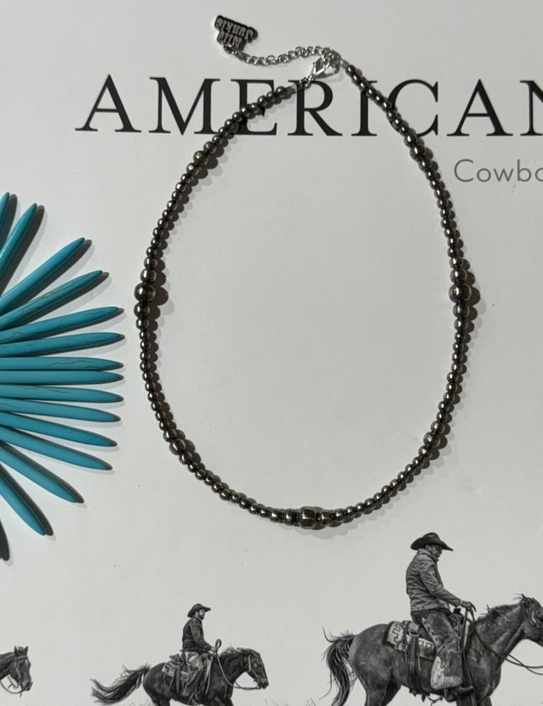 Graduated Pearl Beaded Choker