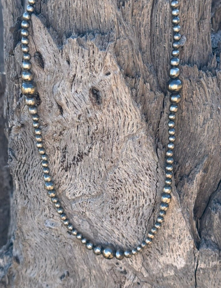 Graduated Pearl Beaded Choker