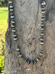 Graduated Silver Spur Beaded Necklace