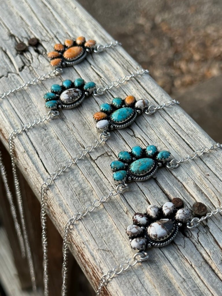 Half Cluster Authentic Stones Chain NecklaceSpiny Oyster