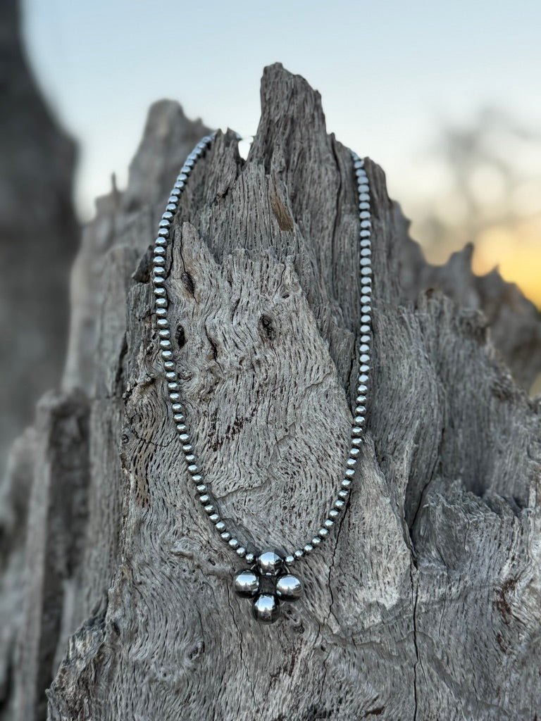 Hematite Clover Beaded Choker