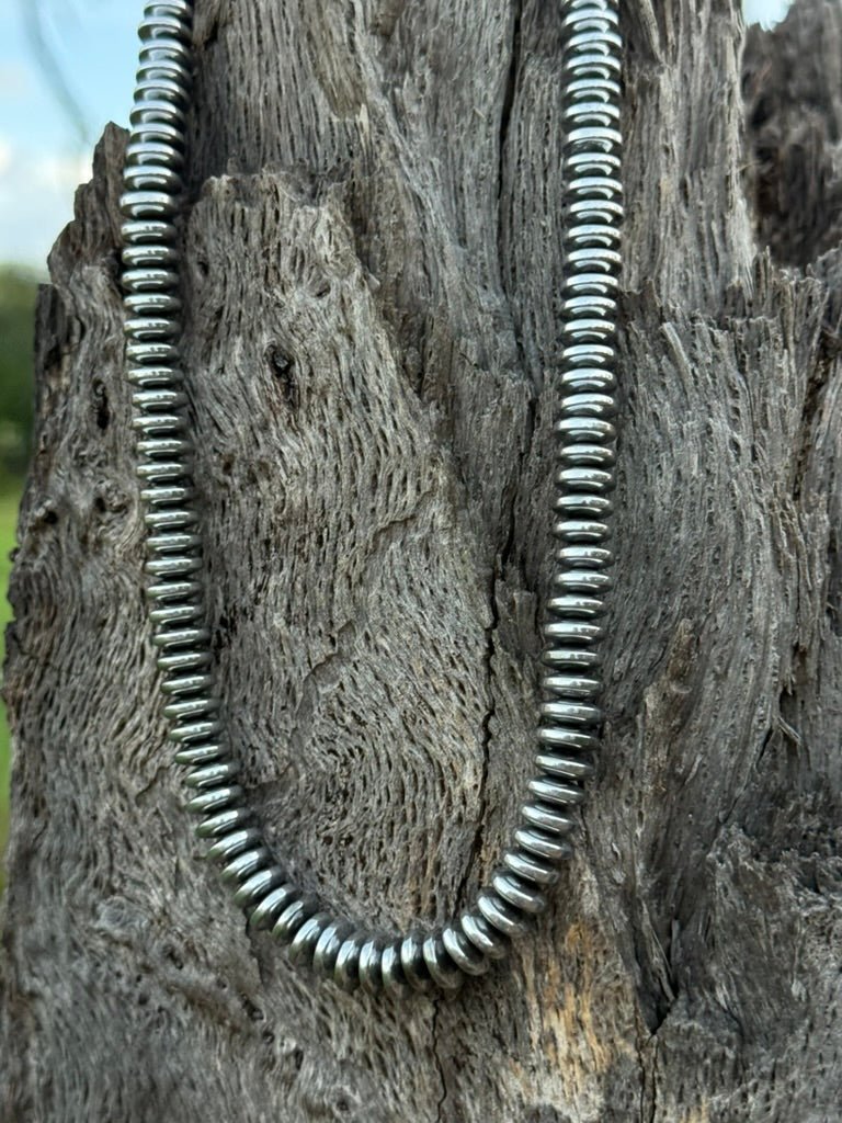 Hematite Ridge Saucer Beaded Choker