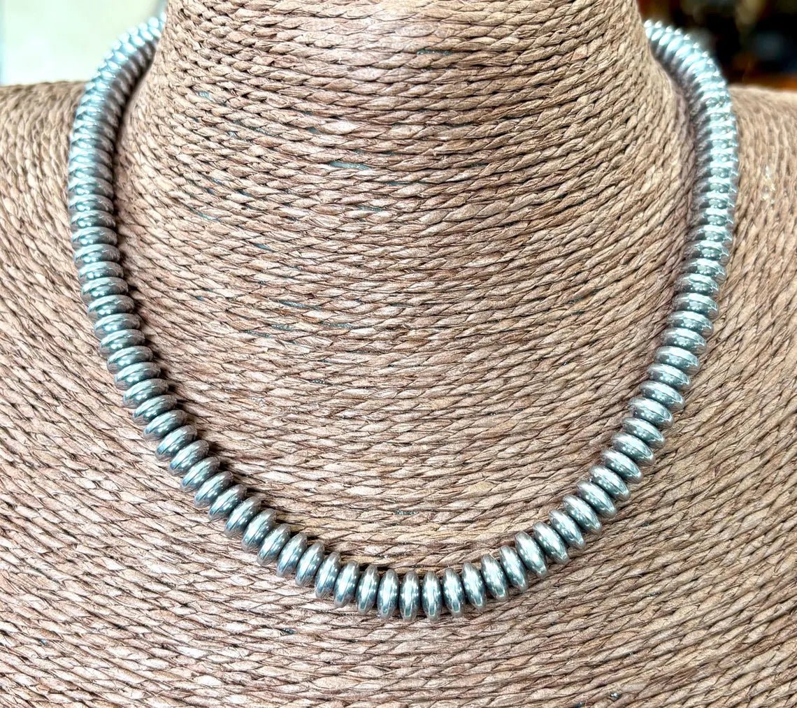 Hematite Ridge Saucer Beaded Choker