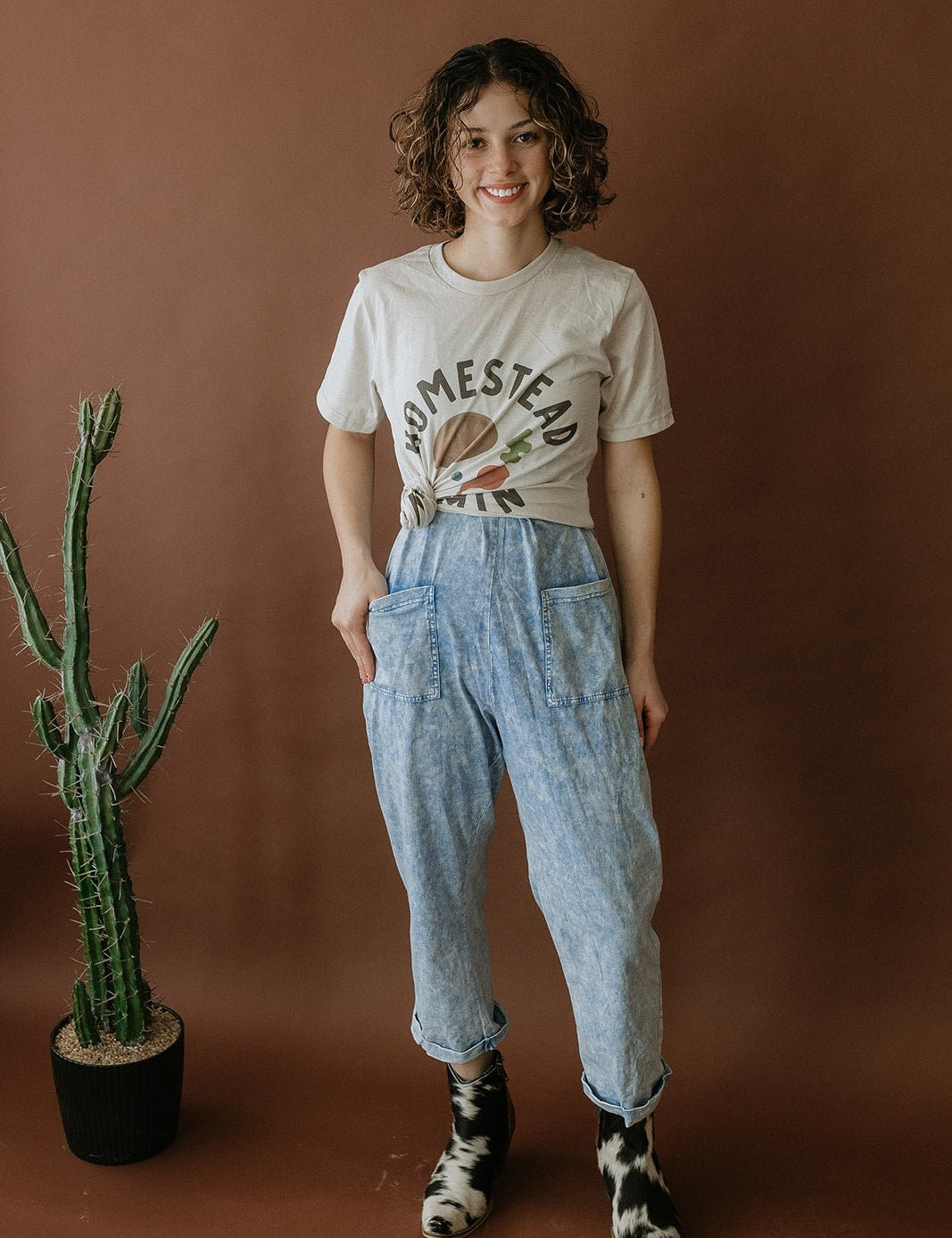 Homestead Dreamin Graphic TeeCementS