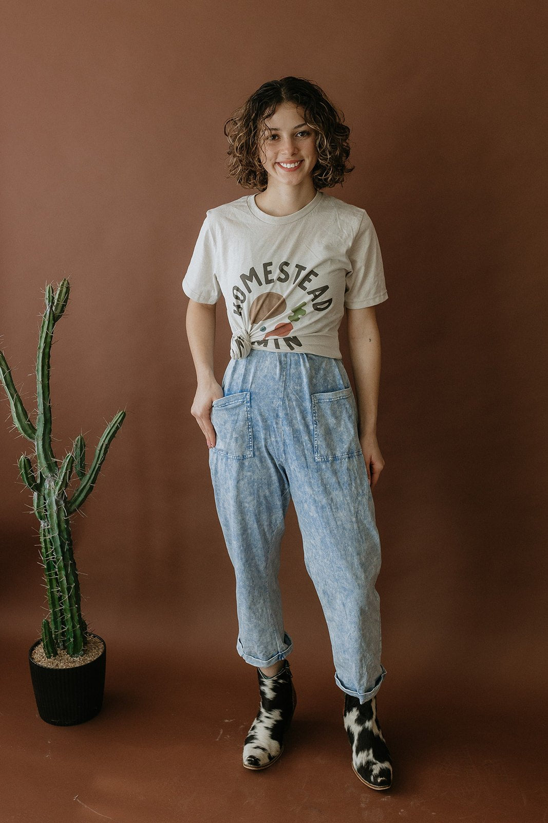 Homestead Dreamin Graphic TeeCementS