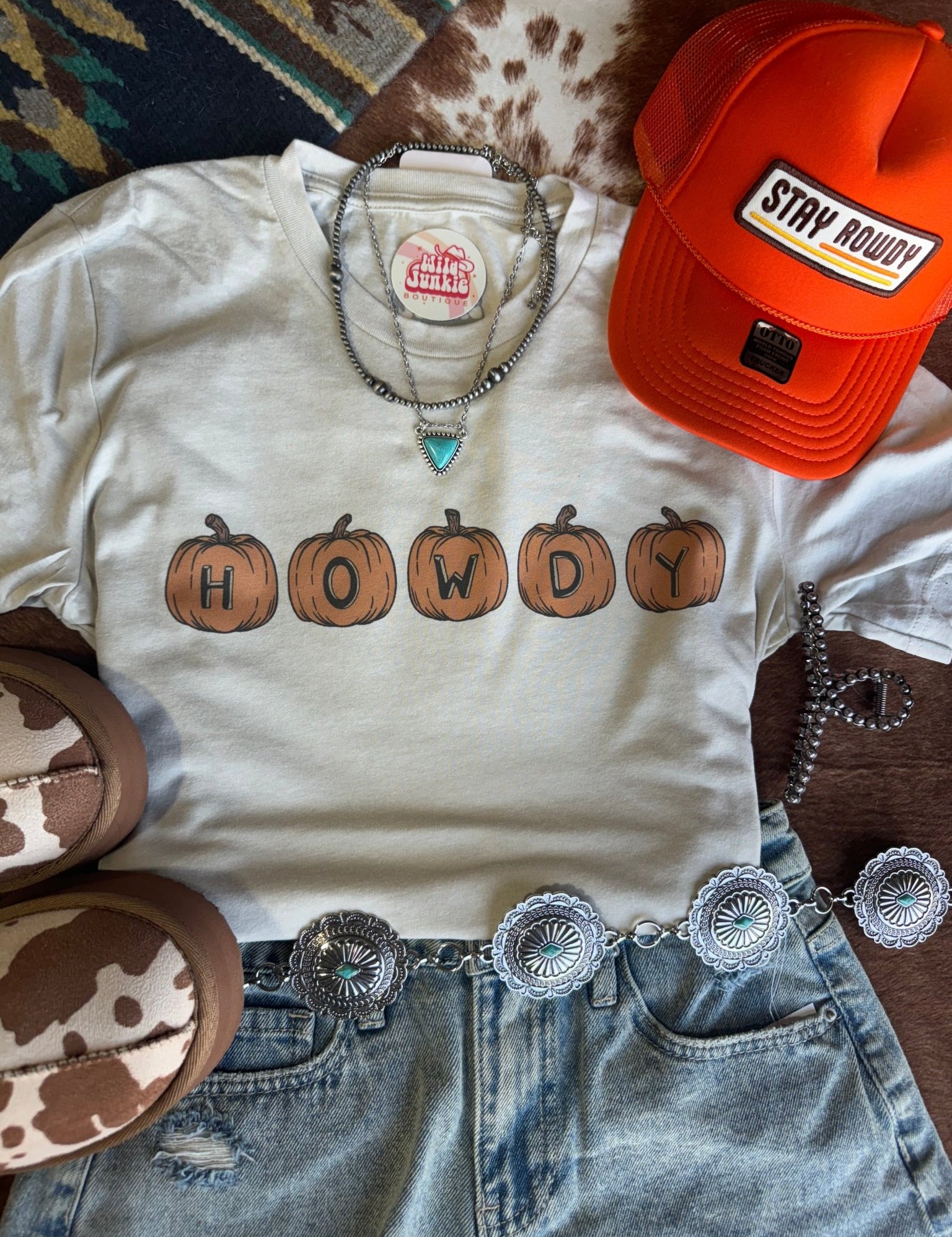Howdy Pumpkins Graphic TeeCementS