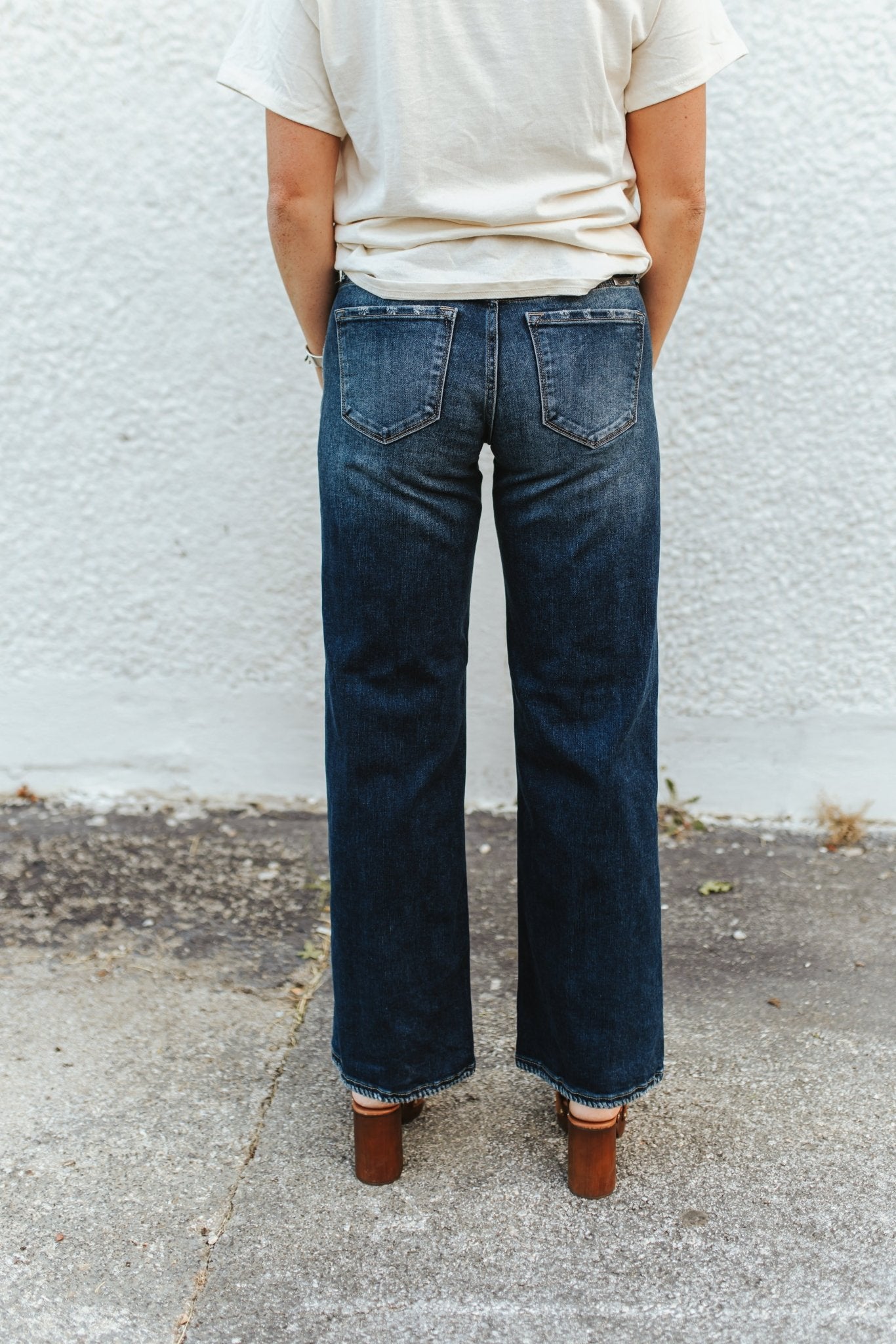 KanCan Mid-Rise Classic Deep Denim Wide Leg Jeans1