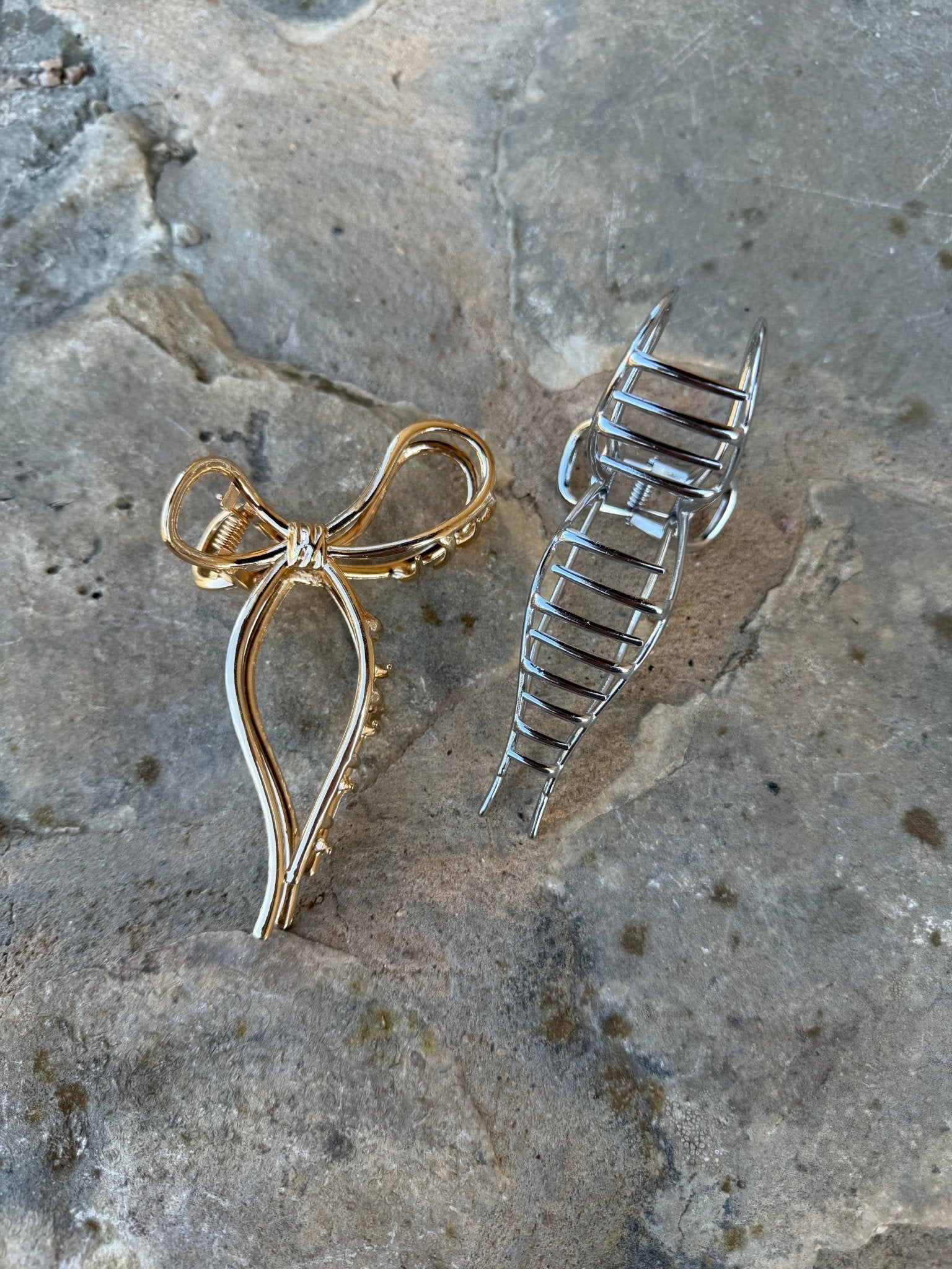 Metal Bow Hair ClawSilver