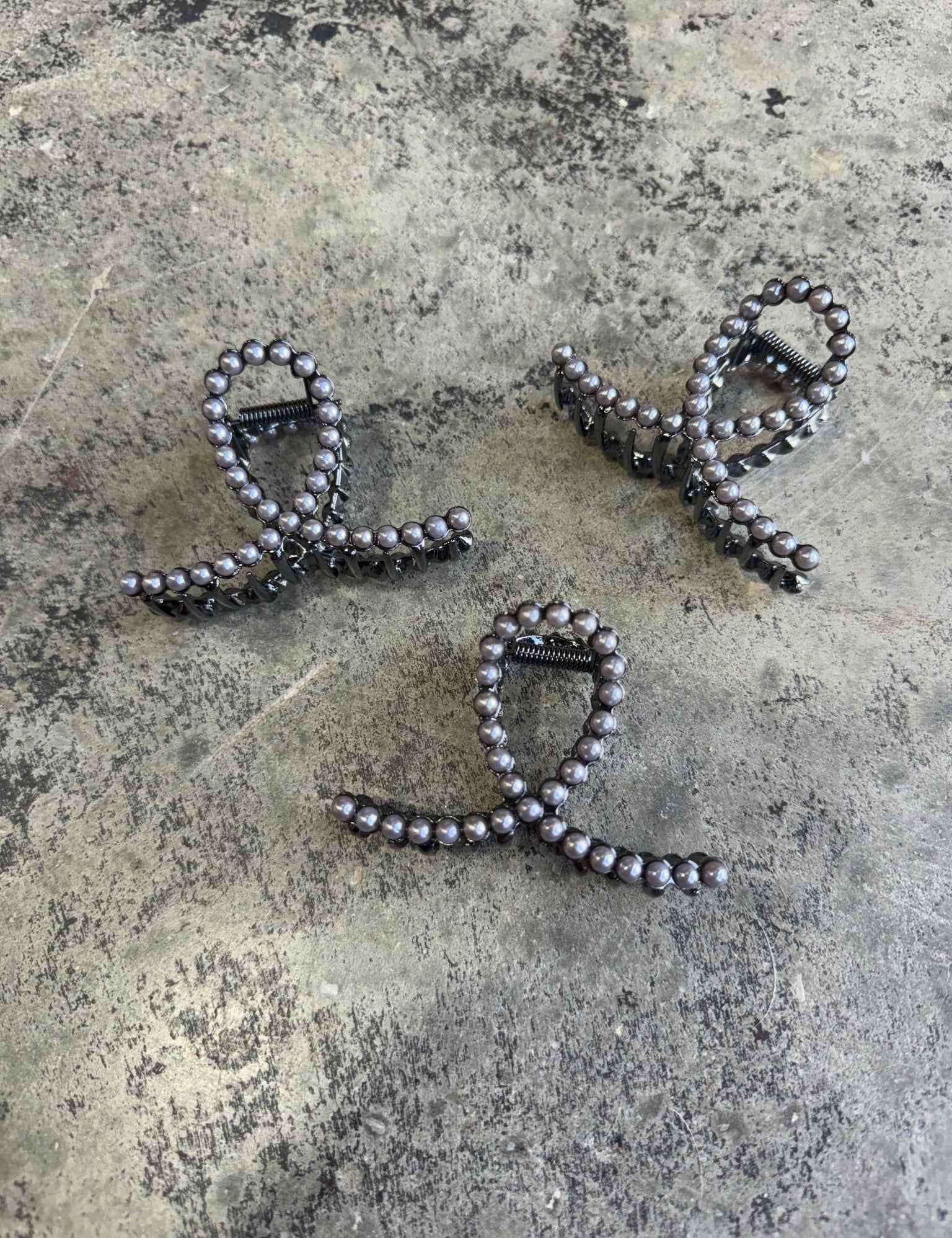 Mini Faux Pearl Claw Hair ClipSilverOS
