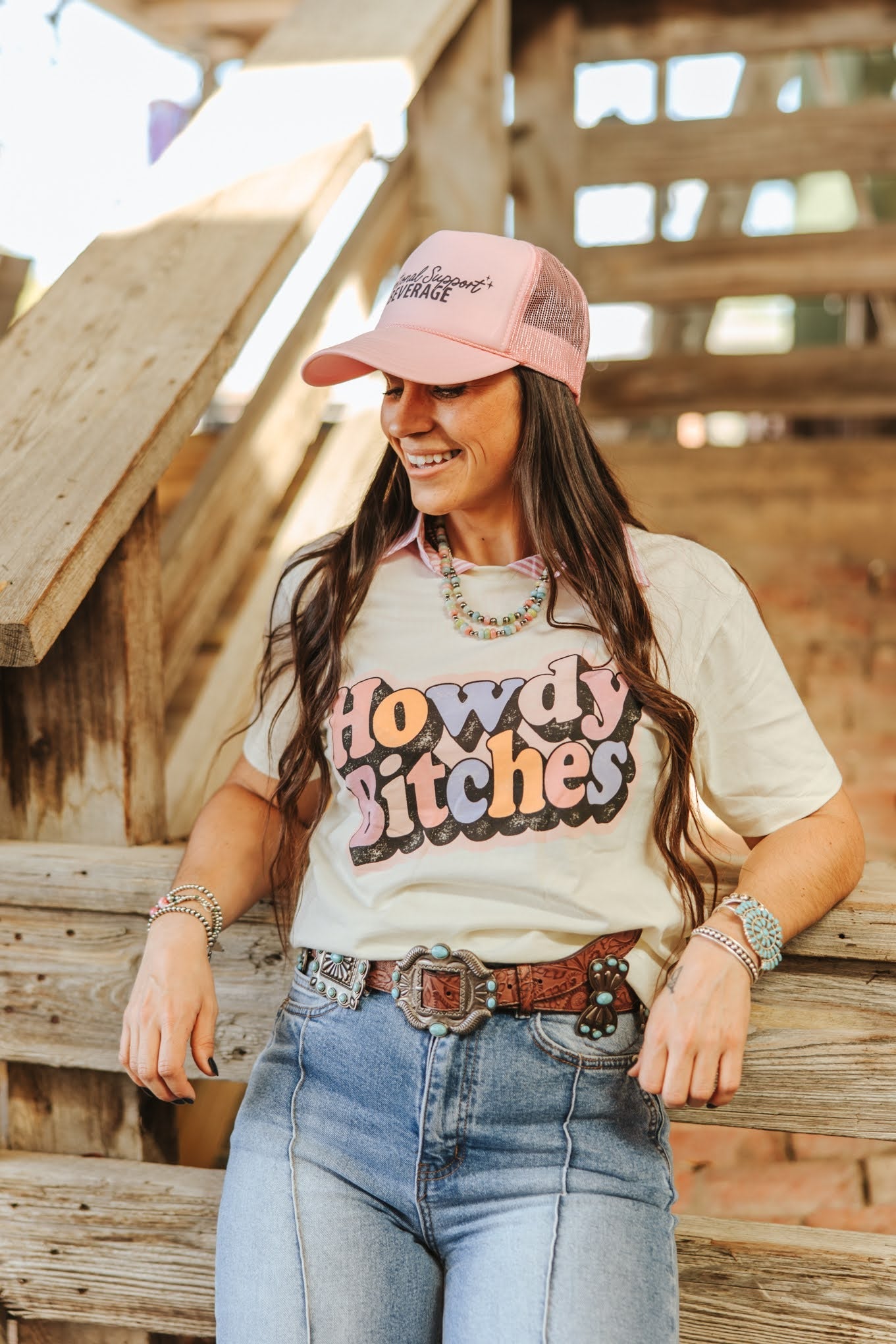 Multicolor Howdy Bitches Graphic TeeS