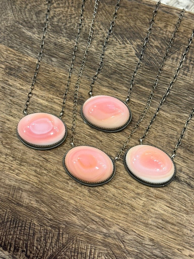 Oval Pink Conch Chain Necklace
