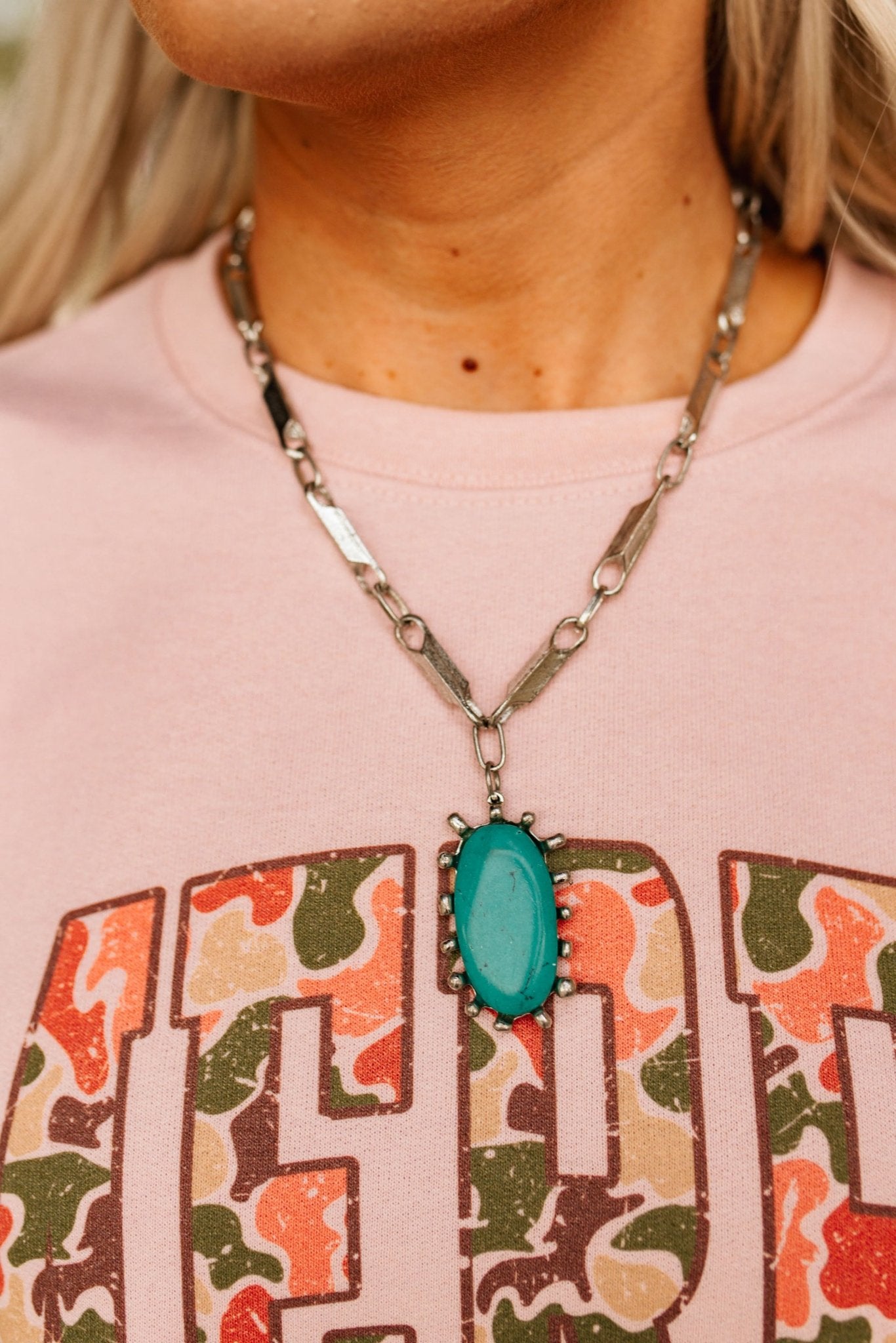 Oval Turquoise Link Necklace