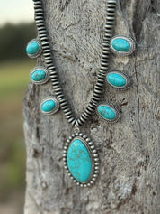 Oval Turquoise Pearl Necklace