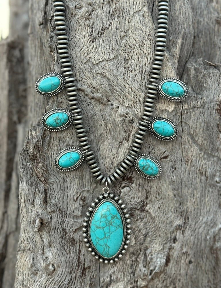 Oval Turquoise Pearl Necklace