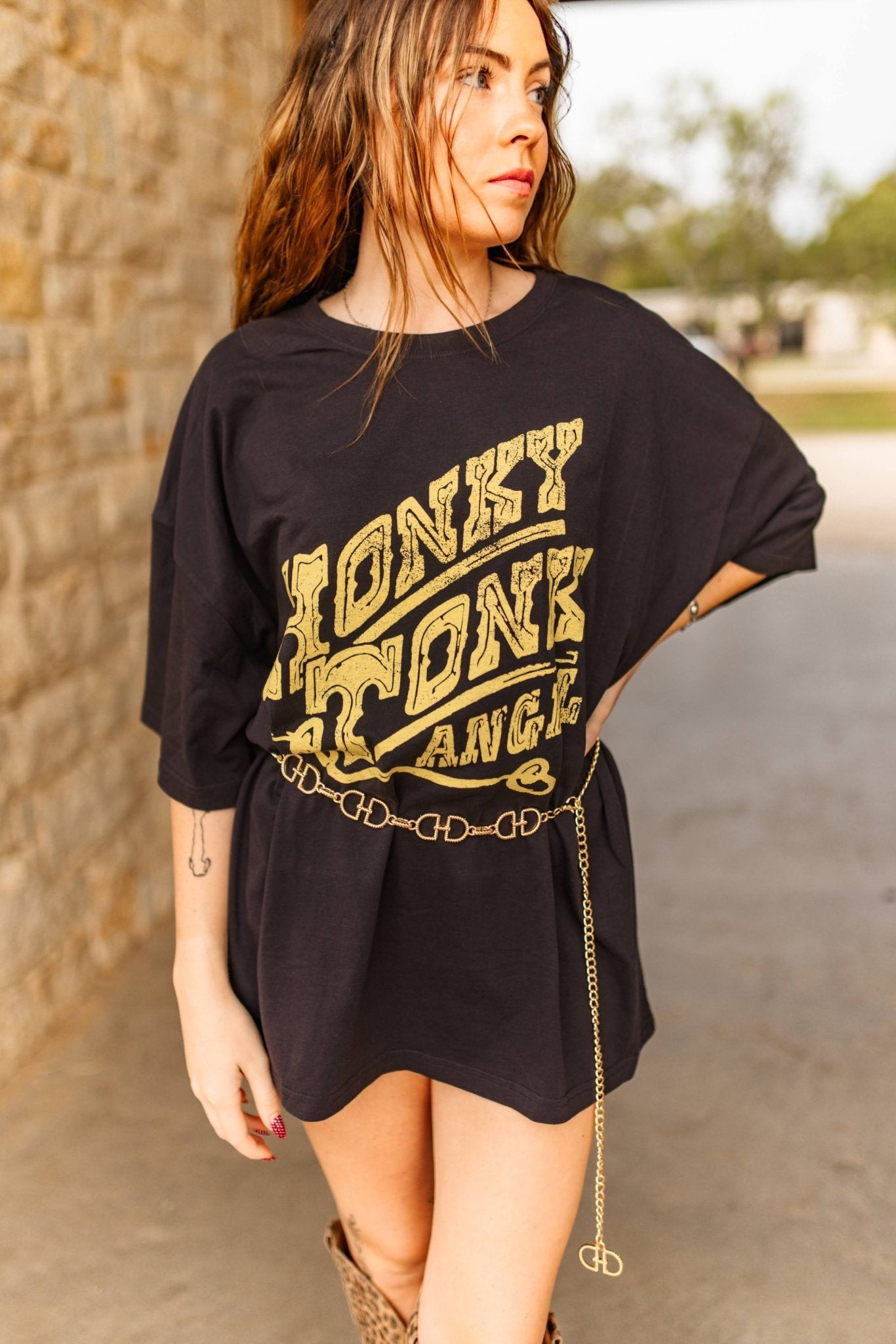 Oversized Honky Tonk Angel Graphic Tee – Wild Junkie