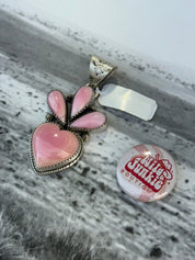 Pink Conch Heart Blossom Pendant
