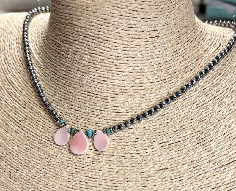 Pink Queen Conch Petal & Turquoise Beaded Choker
