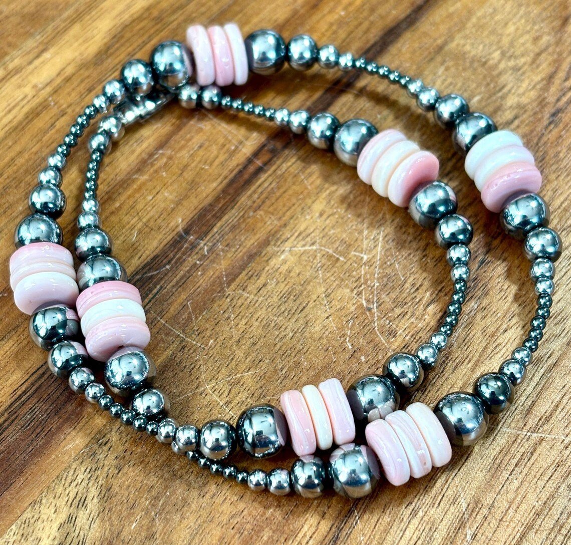 Queen Conch Hematite Beaded Necklace